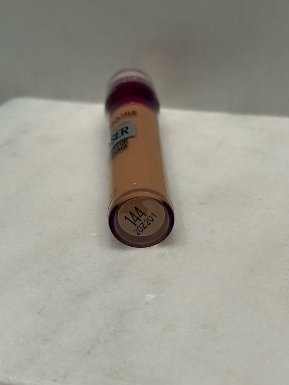 NWT- Maybelline Instant Age Rewind Eraser Dark Circles Multi-Use Concealer 144 - Picture 10 of 10